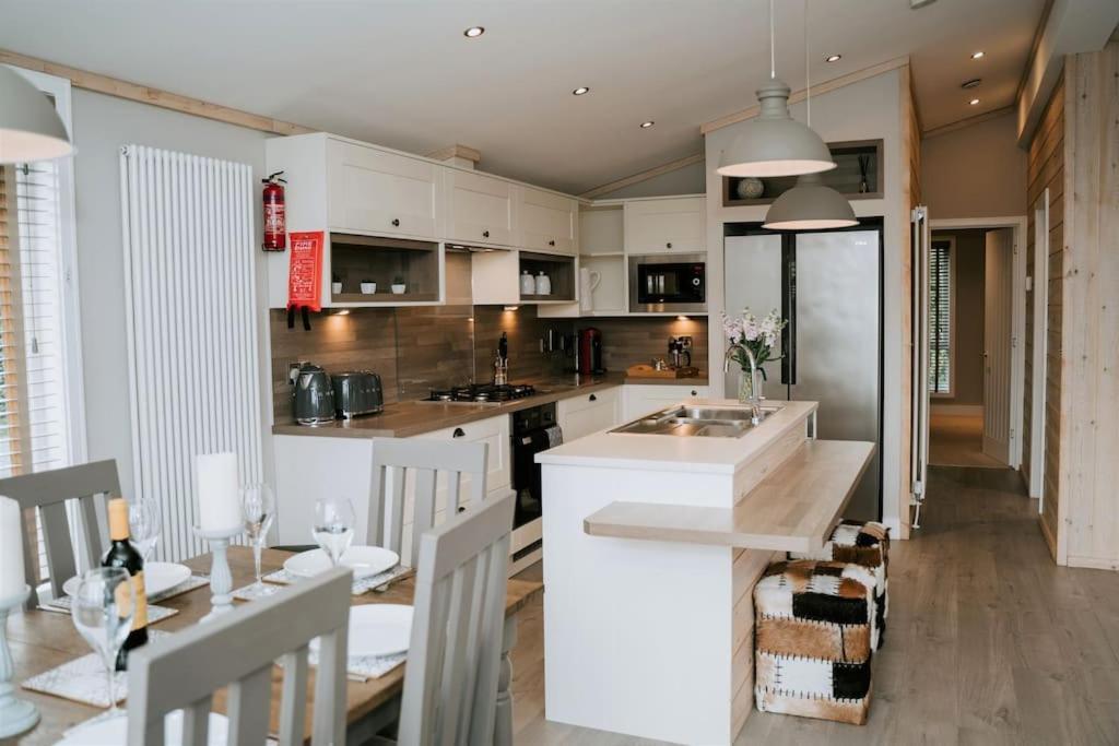 Casa Di Lusso Luxury Lodge Woodhall Spa Luaran gambar