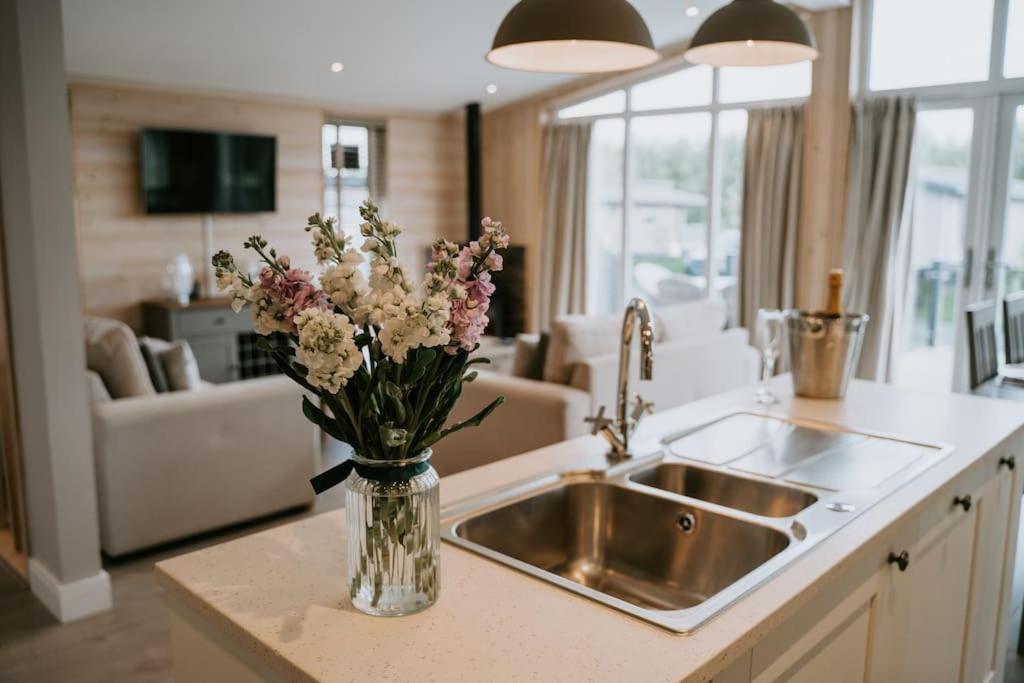 Casa Di Lusso Luxury Lodge Woodhall Spa Luaran gambar